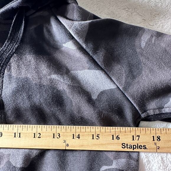 Athleta Women's Full Zip Hooded Black Camo Triumph Printed Hoodie Medium gorp - Picture 5 of 6